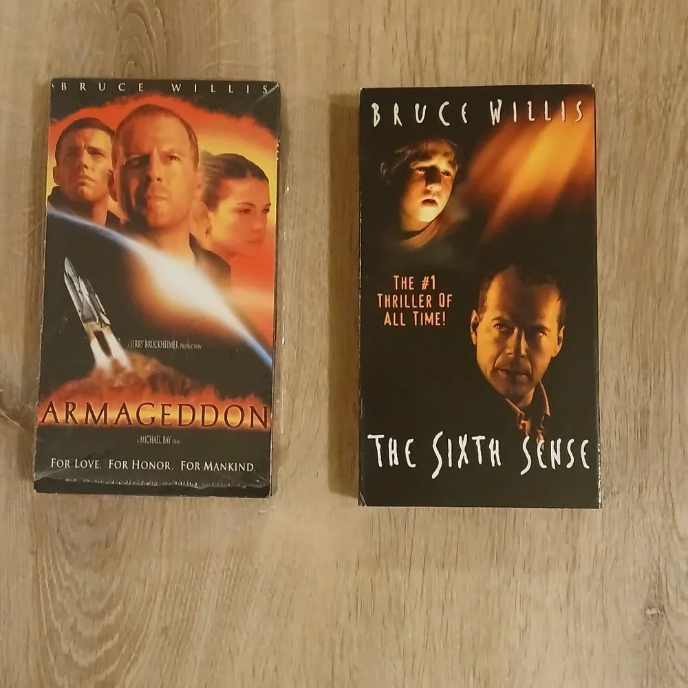 Bruce Willis VHS Bundle - (pre-watched)